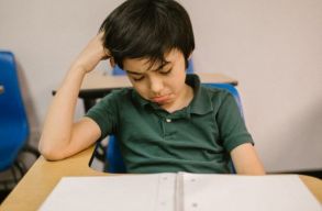 Lengyel vizsg�lat: a pedofil b�ncselekm�nyek minden harmadik elk�vet�je csal�dtag