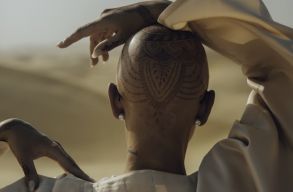 Lefejeztek egy kopasz f�rfit Mozambikban, mert azt hitt�k, arany van a kopony�j�ban