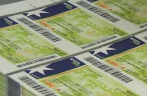 Tervezet: 100 lejes �lelmiszerutalv�nyt fog kapni, aki beoltatja mag�t