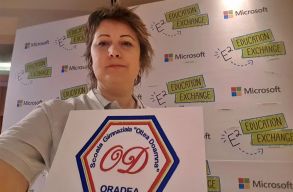 A vil�g legjobb 50 tan�ra k�z� v�lasztottak egy nagyv�radi tan�rn�t