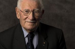 101 �ves kor�ban meghalt Eddie Jaku holokausztt�l�l�, „a vil�g legboldogabb embere” 