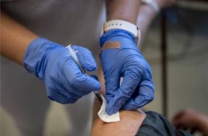 A beoltottak m�g a Delta vari�nst is sokkal kev�sb� terjesztik, mint az oltatlanok