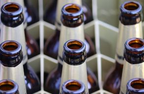 Egy l�da s�rt ivott meg egy sv�dorsz�gi rom�n f�rfi, hogy „ki�zze” az olt�st a szervezet�b�l