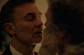 Nem tetszik K�v�r L�szl�nak a „bepasiz�s Mikul�s”-rekl�m, szerinte ez kereszt�nygyal�z�s